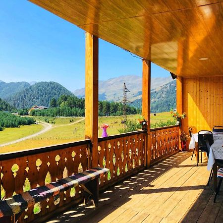 Guest House Gere Omalo ภายนอก รูปภาพ