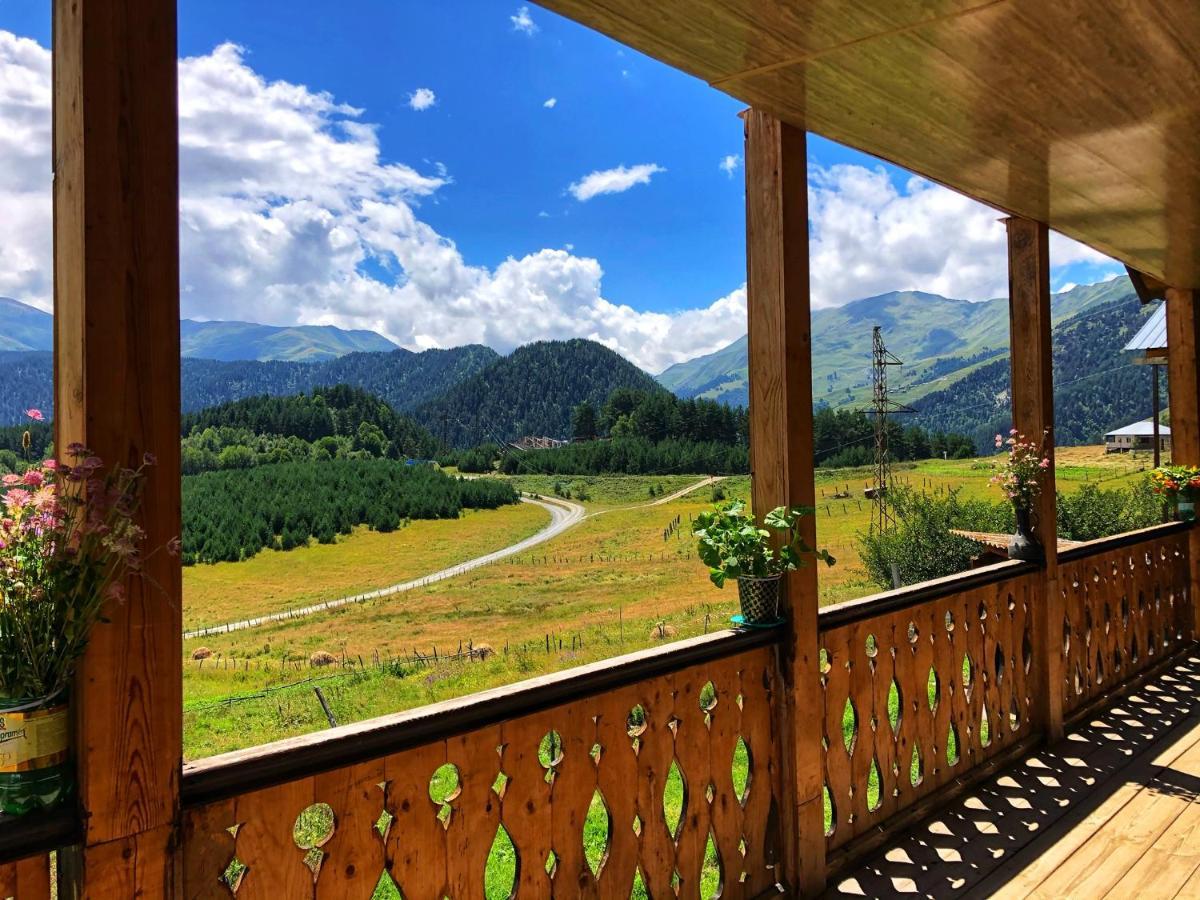 Guest House Gere Omalo ภายนอก รูปภาพ